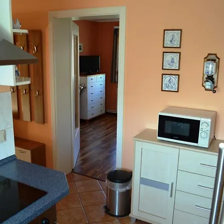 Ferienunterkuenfte Buggenthin * ツィノヴィッツ